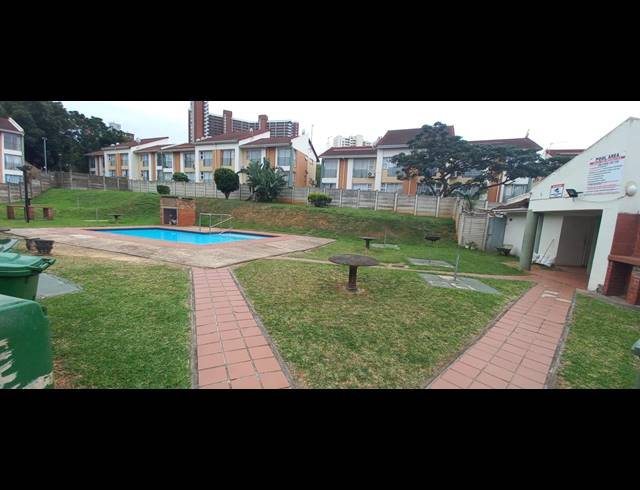 2 BEDROOM FLAT FOR SALE IN MORNINGSIDE